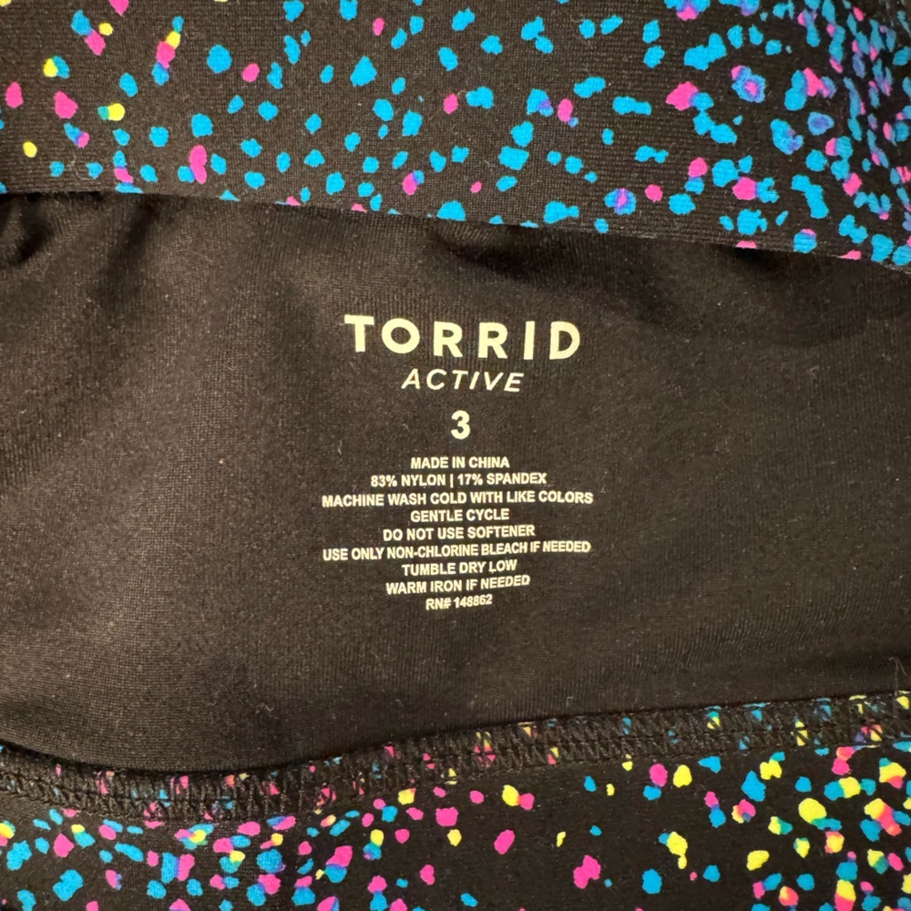 Torrid Active Light Support Low-impact Wireless Zip-front performance speckled - Picture 3 of 3